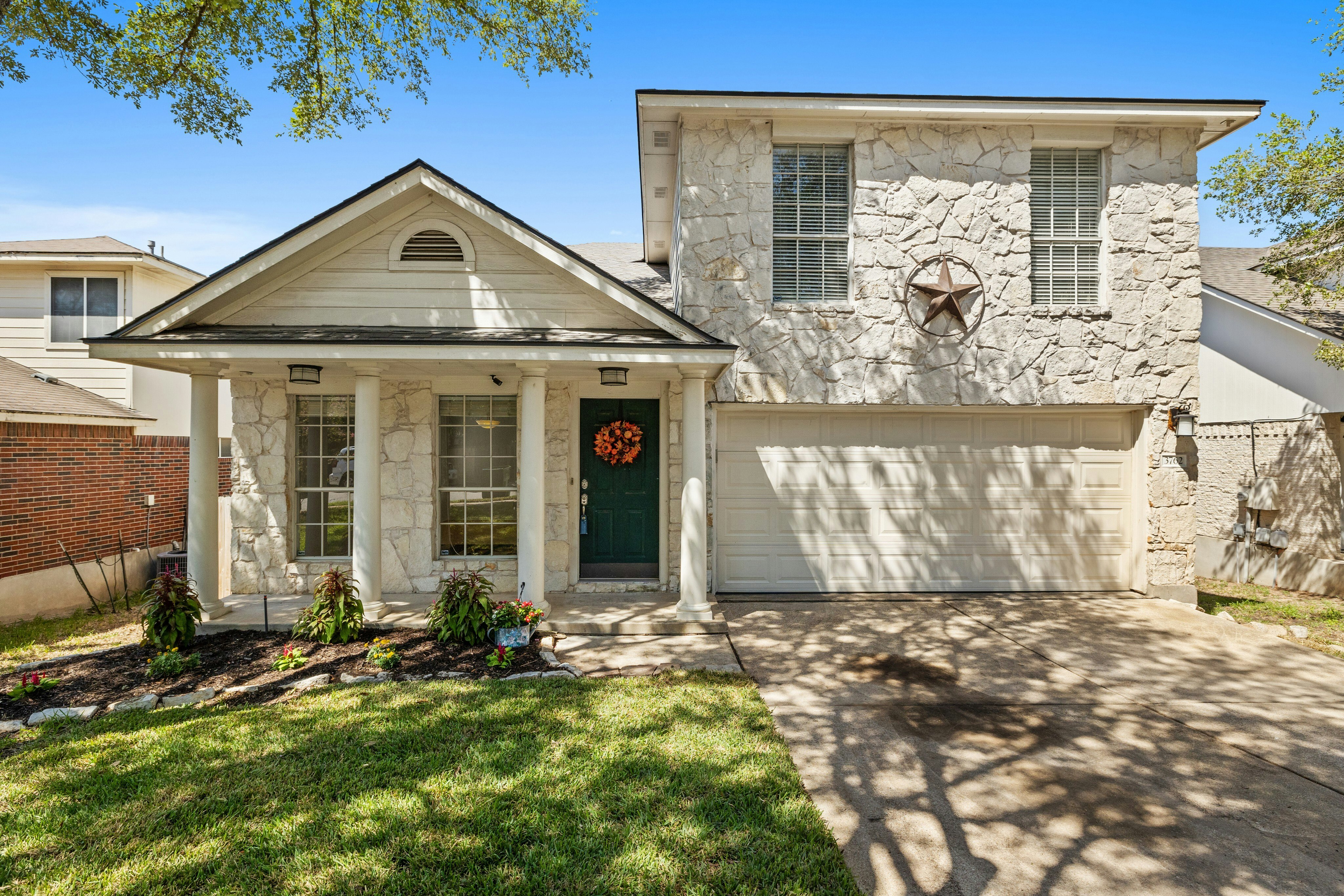 3762 Top Rock LN, Round Rock, TX 78681, Presented by Teresa Emerson